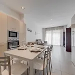 Spinola Bay 2 Bedroom W Jacuzzi & Sea View 아파트 Saint Julian's