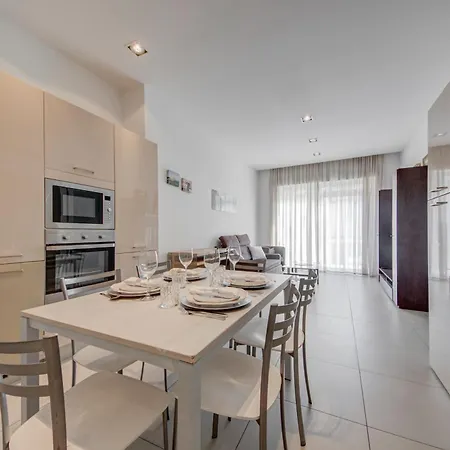 Spinola Bay 2 Bedroom W Jacuzzi & Sea View Apartament St. Julian's