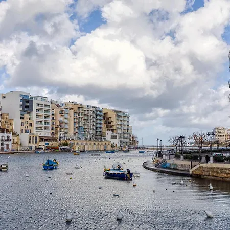 Spinola Bay 2 Bedroom W Jacuzzi & Sea View Apartmán *