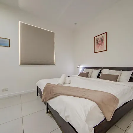 דירה Spinola Bay 2 Bedroom W Jacuzzi & Sea View Saint Julian's