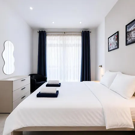 Spinola Bay 2 Bedroom W Jacuzzi & Sea View Saint Julian's