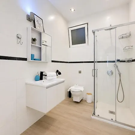 Spinola Bay 2 Bedroom W Jacuzzi & Sea View Saint Julian's