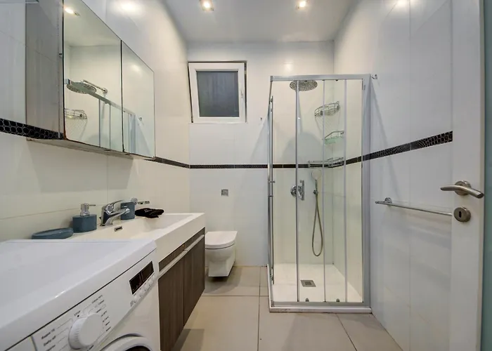 Spinola Bay 2 Bedroom W Jacuzzi & Sea View 公寓 Saint Julian's