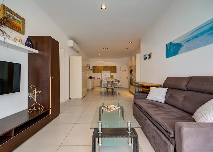 Spinola Bay 2 Br W Jacuzzi&sea View Apartament *