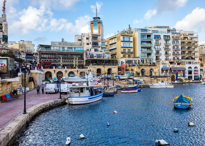 Spinola Bay 2 Bedroom W Jacuzzi & Sea View شقة