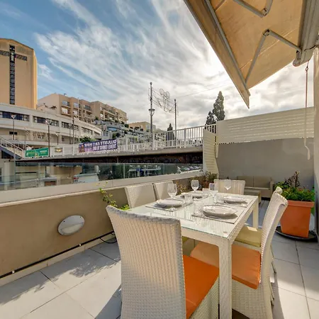 Spinola Bay 2 Bedroom W Jacuzzi & Sea View