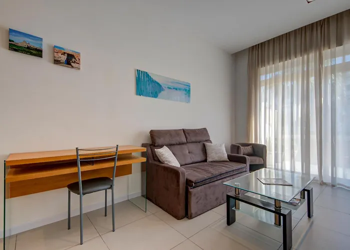 Spinola Bay 2 Bedroom W Jacuzzi & Sea View * Saint Julian's